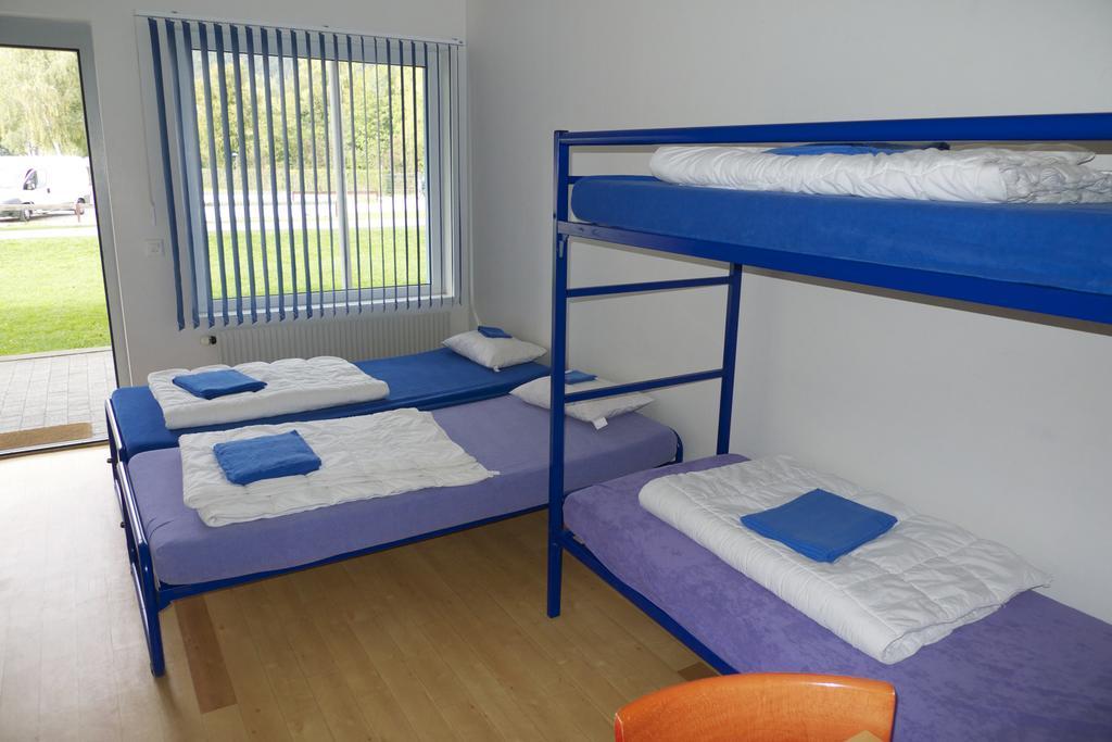 Swiss Hostel Lago Lodge Biel Quarto foto