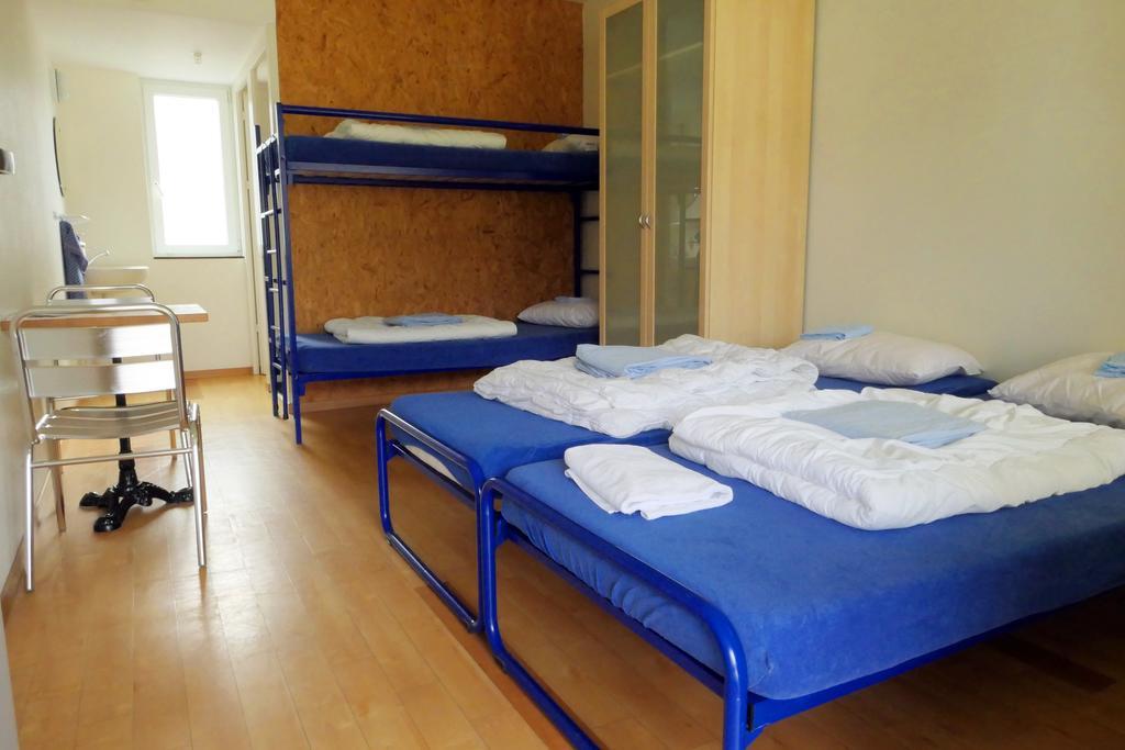 Swiss Hostel Lago Lodge Biel Exterior foto